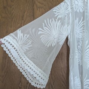NWOT Lace kimono xs